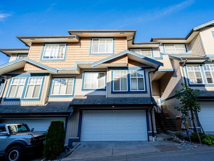 9-14462 61a, Surrey, BC, V3S 2W3 - 2