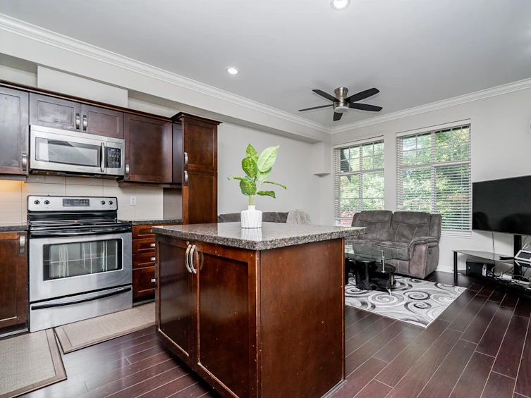 9-14462 61a, Surrey, BC, V3S 2W3 - 9