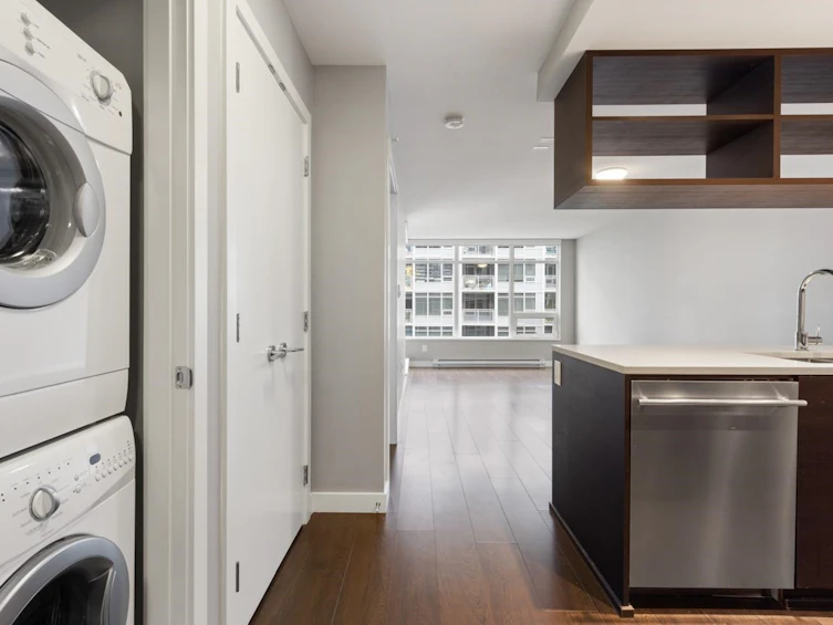 1011-6288 No. 3 Road, Richmond, BC, V6Y 0J4 - 15