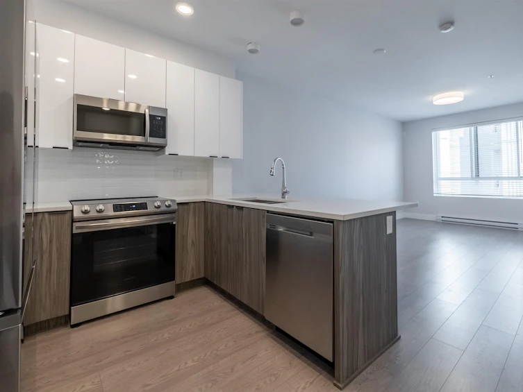 503-20360 Logan, Langley, BC, V3A 0P5 - 4