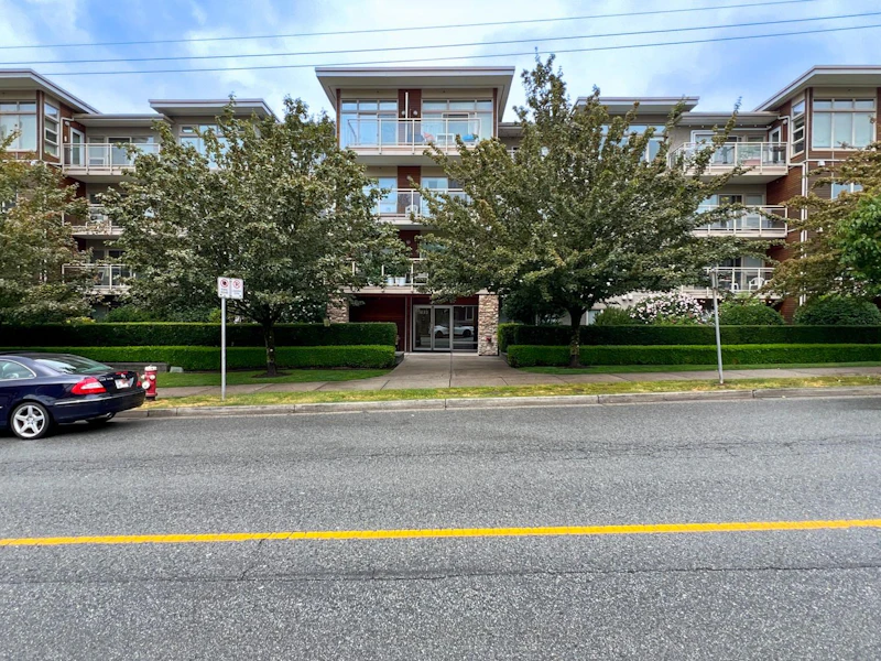 104 - 1033 St. Georges Avenue, North Vancouver BC V7L 3H5