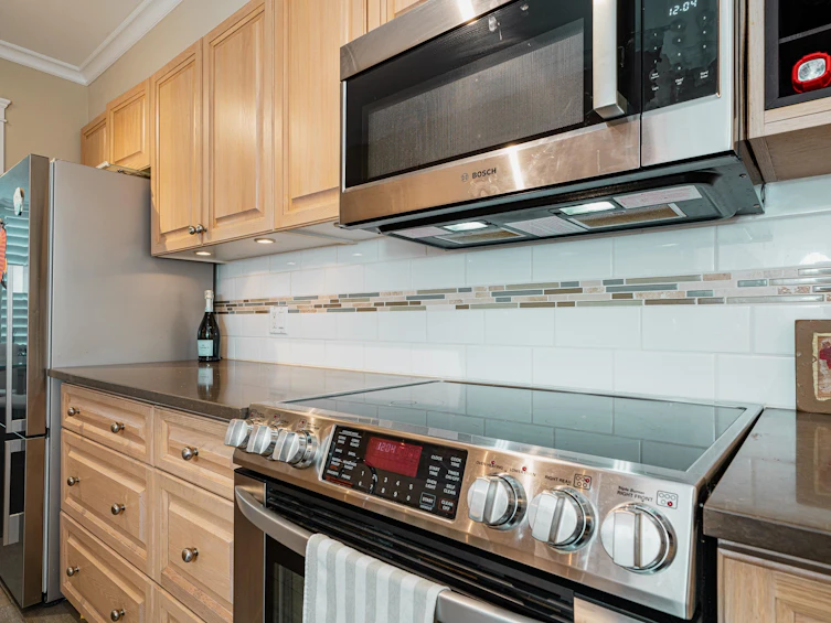 402-1420 Duchess Avenue, West Vancouver, BC, V7T 1H8 - 16