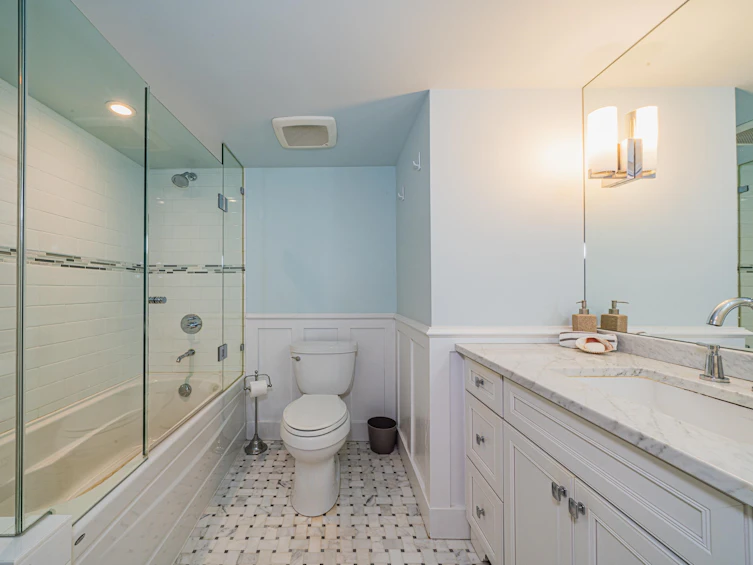402-1420 Duchess Avenue, West Vancouver, BC, V7T 1H8 - 21