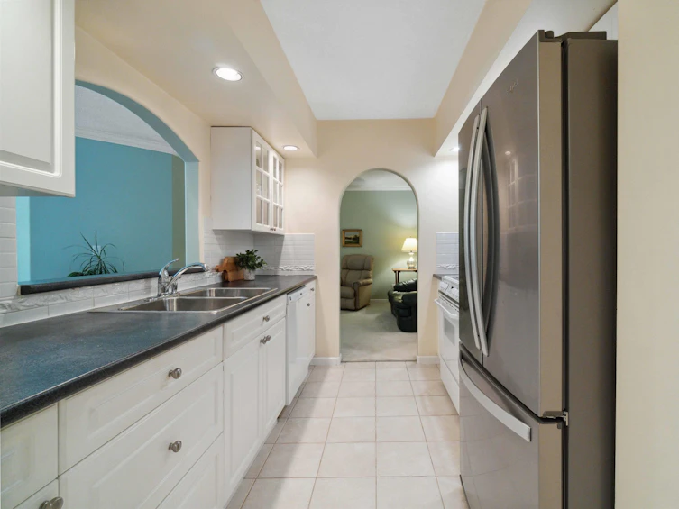202-1145 East 29th Street, North Vancouver, BC, V7K 1C3 - 3
