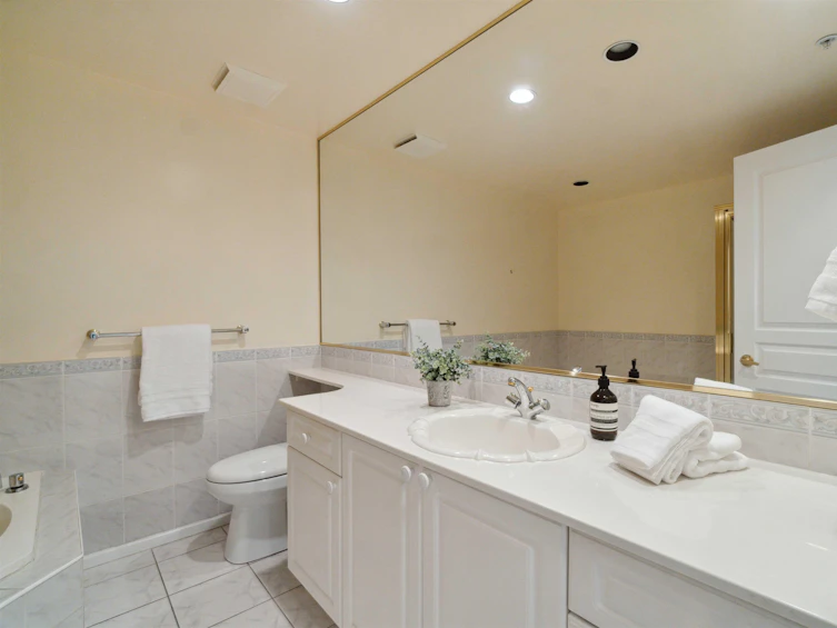 202-1145 East 29th Street, North Vancouver, BC, V7K 1C3 - 22