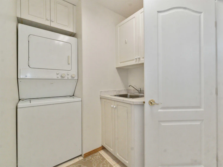 982 Riverside Drive, Port Coquitlam, BC, V3B 7T3 - 14