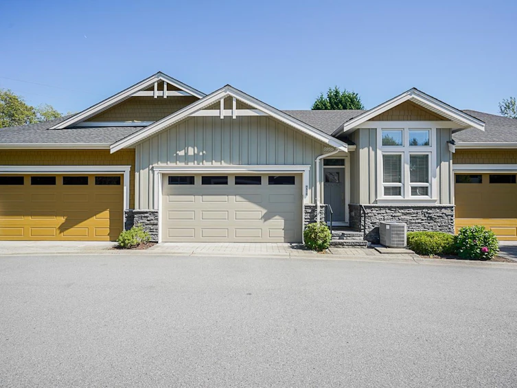 10-15989 Mountain View Drive, Surrey, BC, V3Z 0M9