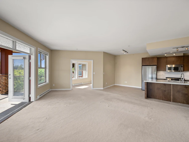 307-3355 Rosemary Heights Drive, Surrey, BC, V3Z 2H5 - 8