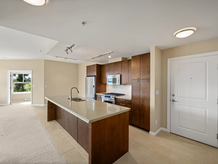 307-3355 Rosemary Heights Drive, Surrey, BC, V3Z 2H5 - 17