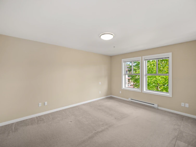 307-3355 Rosemary Heights Drive, Surrey, BC, V3Z 2H5 - 18
