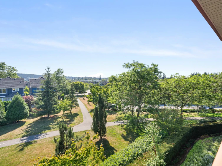 307-3355 Rosemary Heights Drive, Surrey, BC, V3Z 2H5 - 34