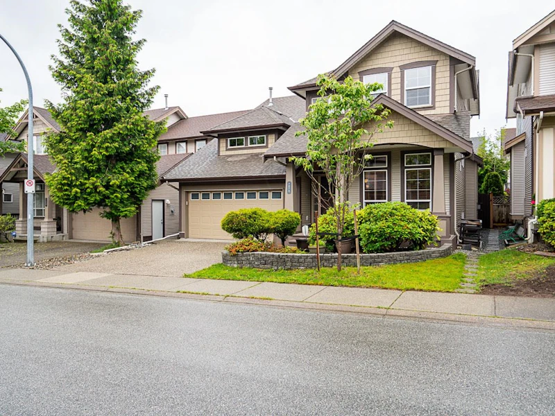 7075 200b Street, Langley BC V2Y 2Z4