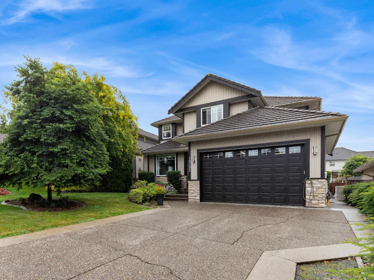 18292 66 Avenue, Surrey, BC, V3S 9A1 - 2