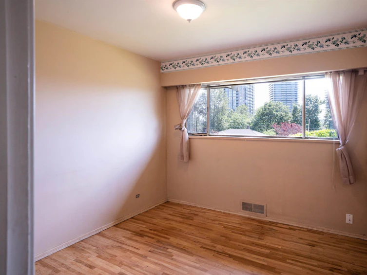 4841 Ridgelawn Drive, Burnaby, BC, V5C 3Y1 - 11
