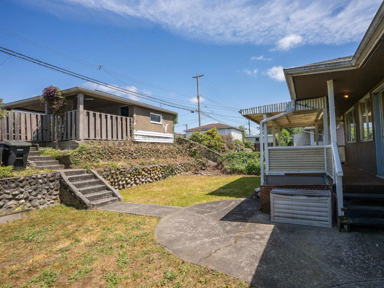 4841 Ridgelawn Drive, Burnaby, BC, V5C 3Y1 - 16