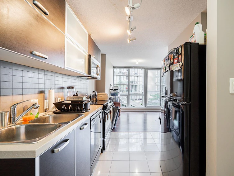 410-13688 100, Surrey, BC, V3T 0G5 - 6