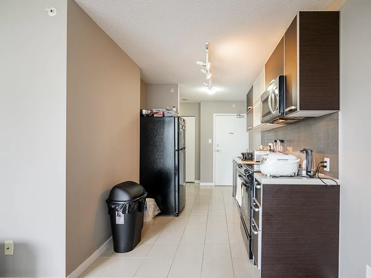 410-13688 100, Surrey, BC, V3T 0G5 - 8