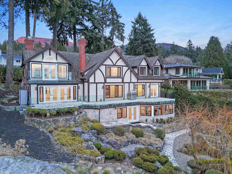 4444 Stone Crescent, West Vancouver, BC, V7W 1B7 - 3