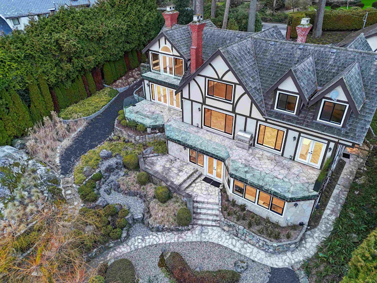 4444 Stone Crescent, West Vancouver, BC, V7W 1B7 - 7