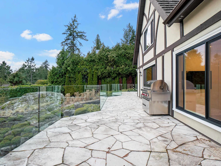4444 Stone Crescent, West Vancouver, BC, V7W 1B7 - 13