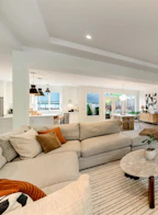 3489 Highland Drive