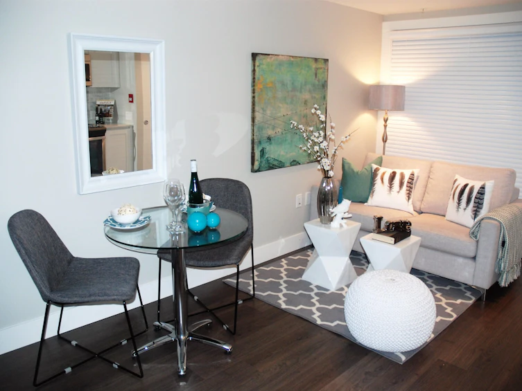 3805 W 4th Avenue, Vancouver, BC, V6R 1P8 - 2