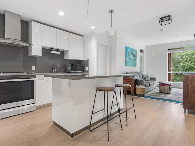 429 - 723 W 3rd Street, North Vancouver BC