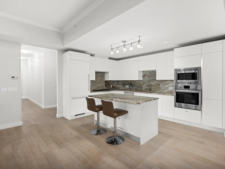 1003-175 Victory Ship Way, North Vancouver, BC, V7L 0G1 - 22