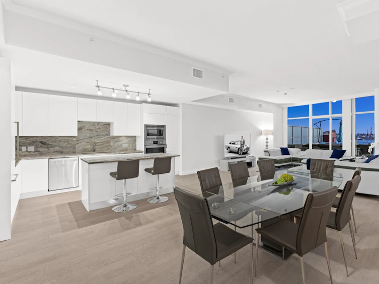 1003-175 Victory Ship Way, North Vancouver, BC, V7L 0G1 - 25