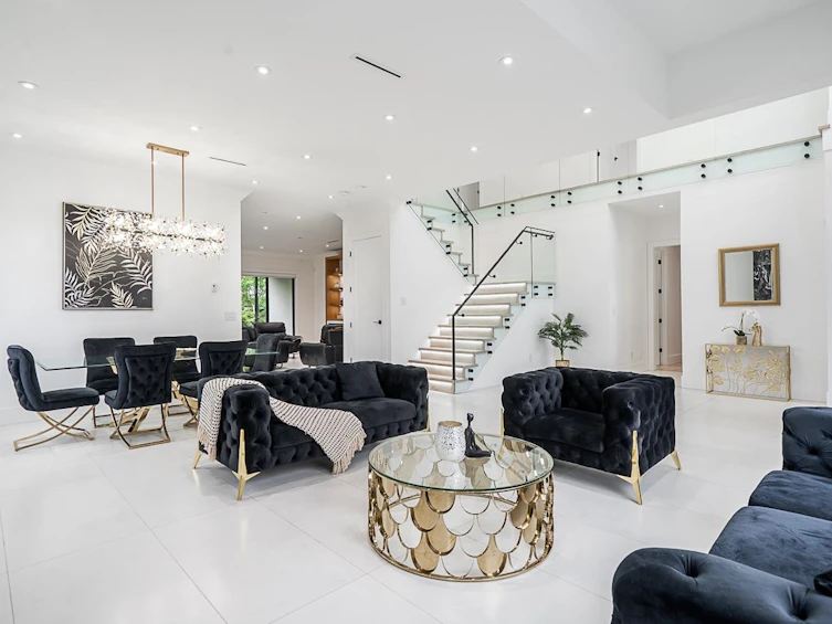 6052 172 Street Street, Surrey, BC, V3S 3Z7 - 4