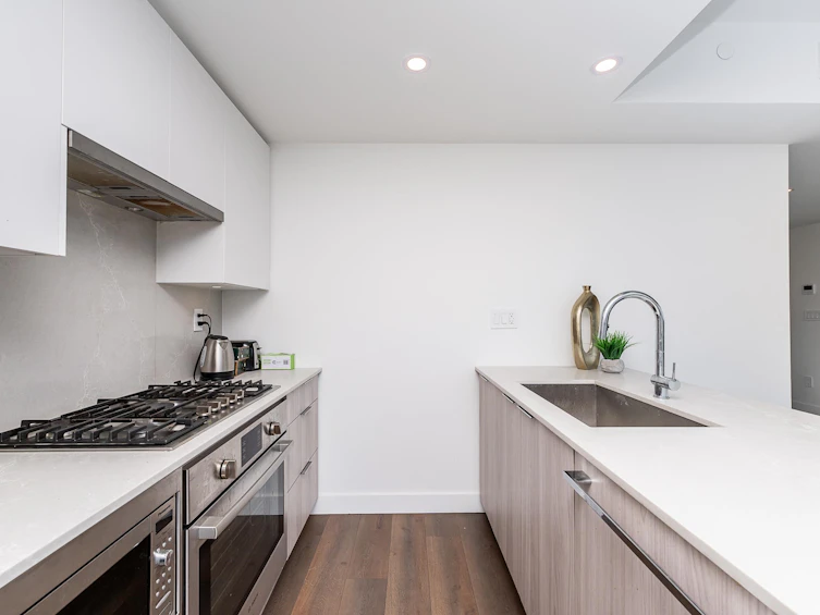 2103-901 Lougheed Highway, Coquitlam, BC, V3J 0J3 - 9
