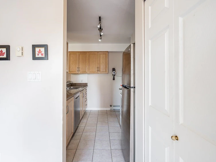 211-3938 Albert Street, Burnaby, BC, V5C 2E1 - 9