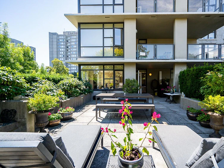 303-5989 Walter Gage Road, Vancouver, BC, V6T 0A8 - 18
