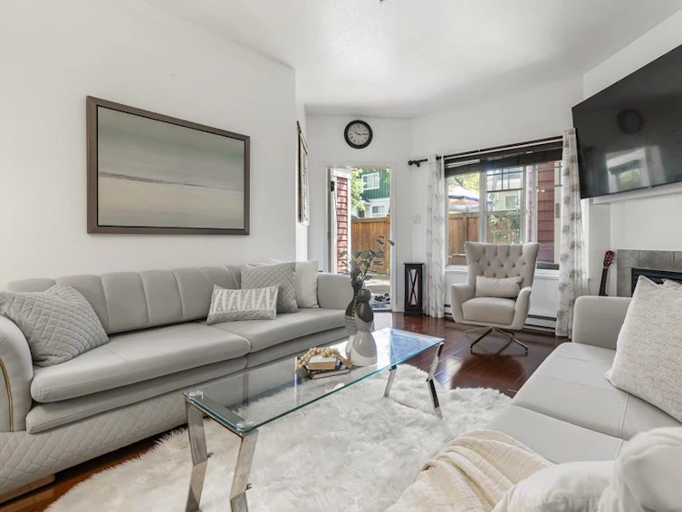 78-620 Queens Avenue, New Westminster, BC, V3M 1L2 - 2