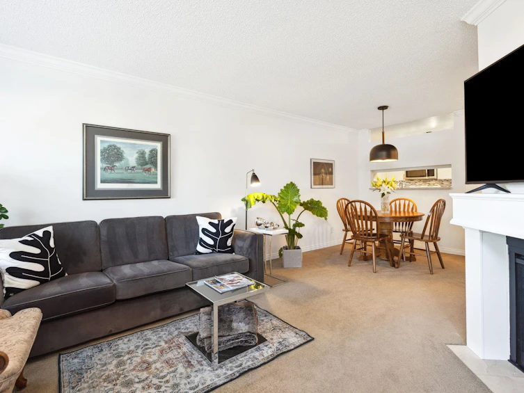 319-2800 Chesterfield Avenue, North Vancouver, BC, V7N 4M1 - 4