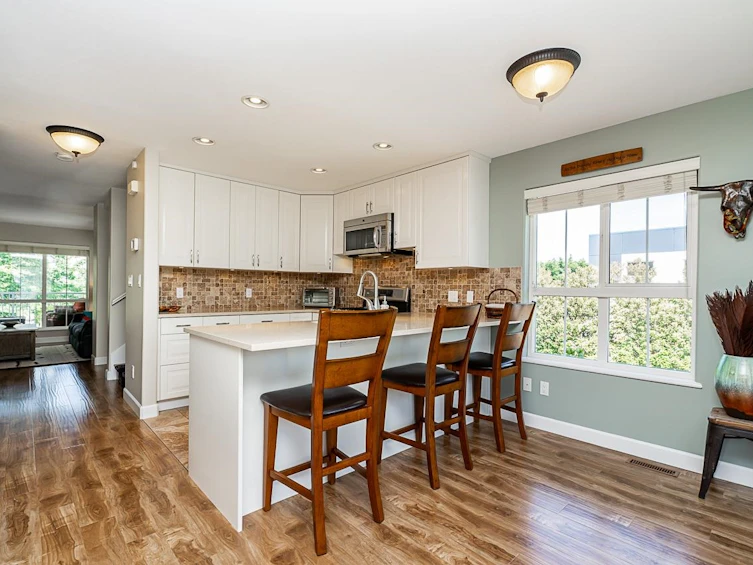 18602 65 Avenue, Surrey, BC, V3S 8Z9 - 5