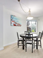 403 960 Lynn Valley Road