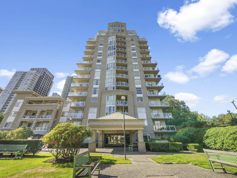 603 - 10523 University Drive, Surrey BC