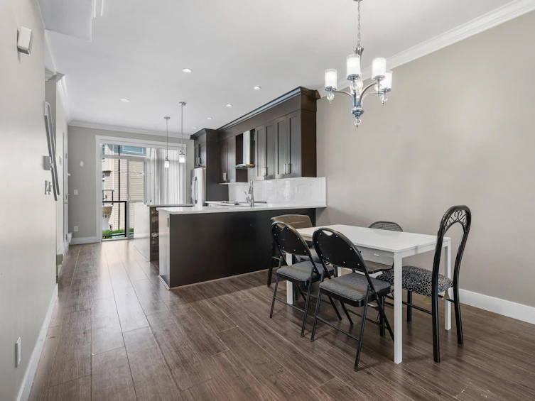 48-13670 62, Surrey, BC, V3X 0H8 - 13