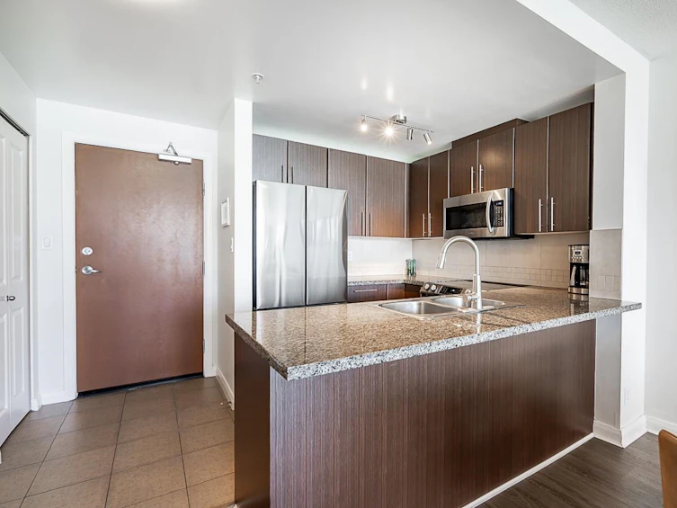 2007-898 Carnarvon Street, New Westminster, BC, V3M 0C3 - 5