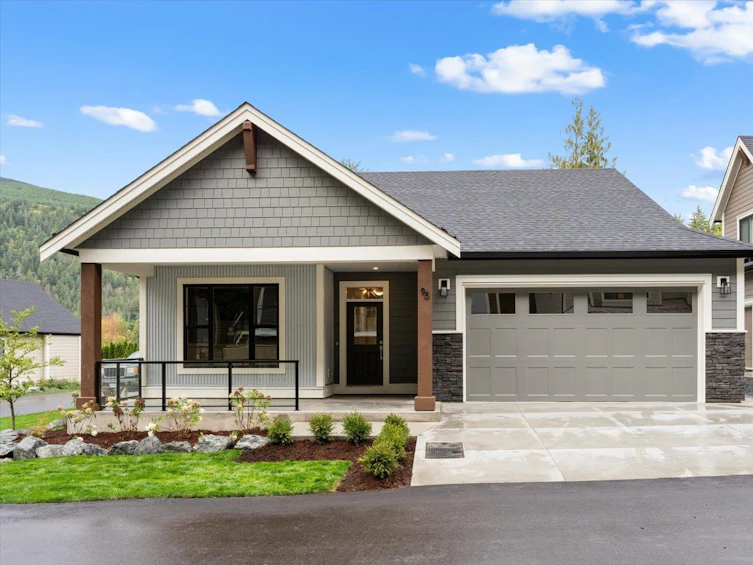 95-1880 Columbia Valley Road, Columbia Valley, BC, V2R 6G8 - 4