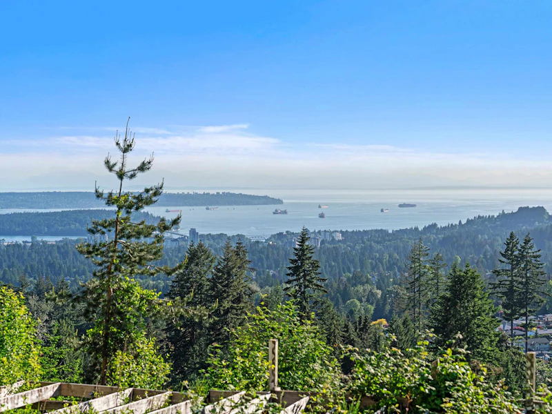 4351 Prospect Road, North Vancouver BC V7N 3L8