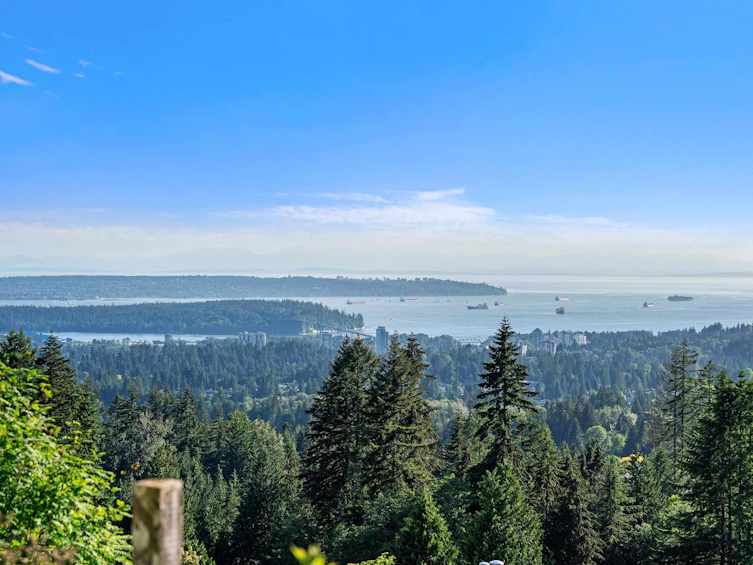 4351 Prospect Road, North Vancouver, BC, V7N 3L8 - 5