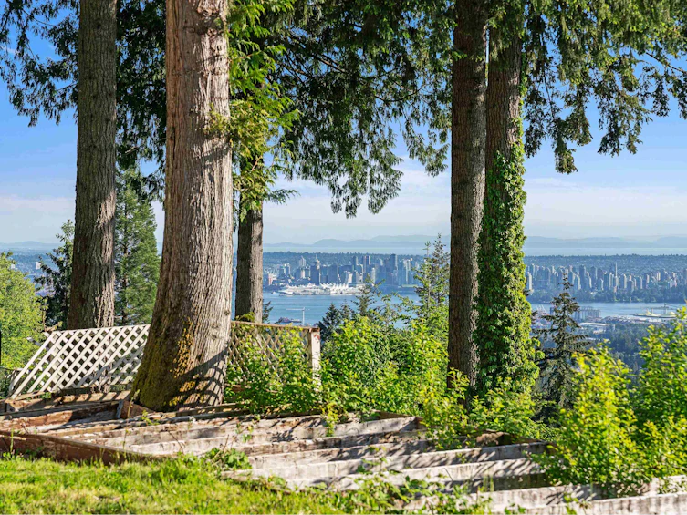 4351 Prospect Road, North Vancouver, BC, V7N 3L8 - 8