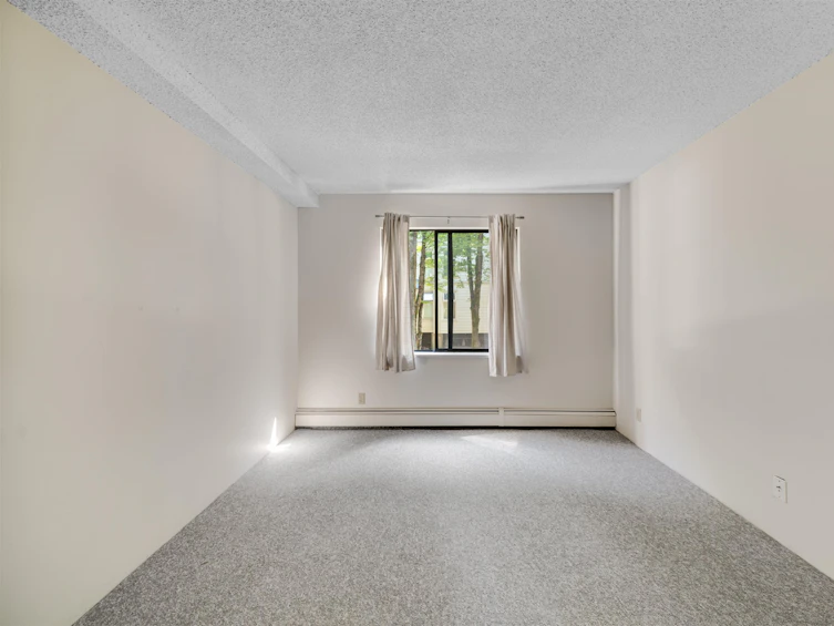 131-8460 Lansdowne Road, Richmond, BC, V6X 3G8 - 3