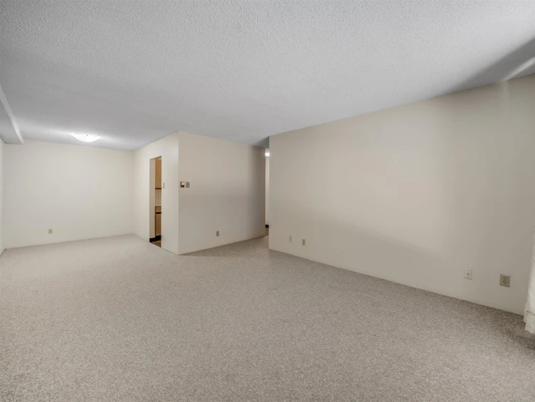 131-8460 Lansdowne Road, Richmond, BC, V6X 3G8 - 9