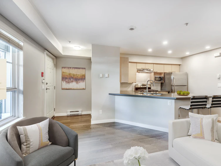 650 West 7th Avenue, Vancouver, BC, V5Z 1B5 - 3