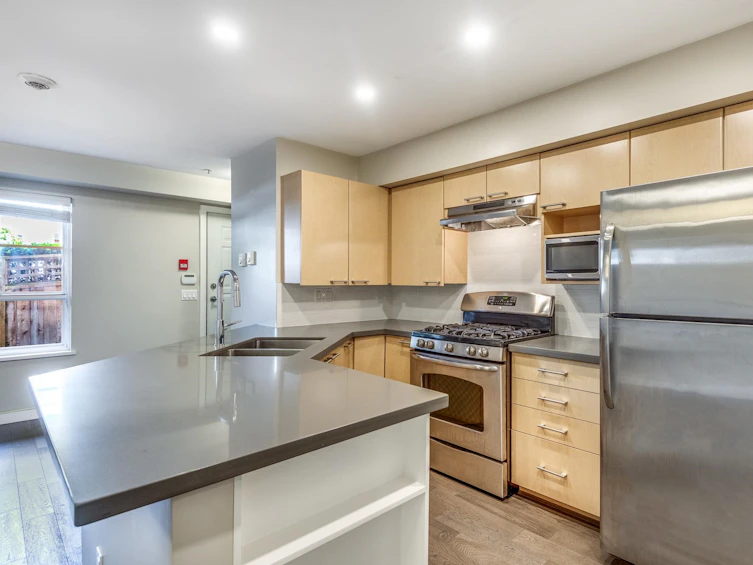 650 West 7th Avenue, Vancouver, BC, V5Z 1B5 - 6