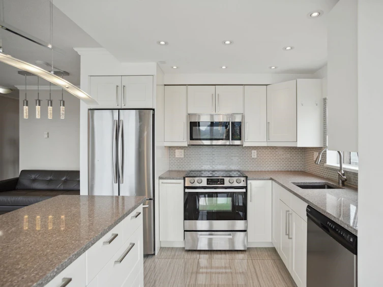 1705-9633 Manchester Drive, Burnaby, BC, V3N 4Y9 - 7