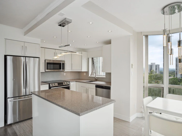 1705-9633 Manchester Drive, Burnaby, BC, V3N 4Y9 - 8